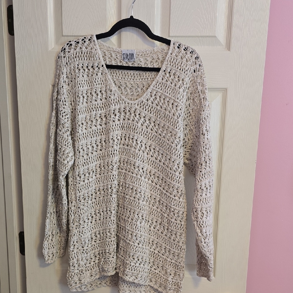 Elegant Cream V-Neck Sweater
